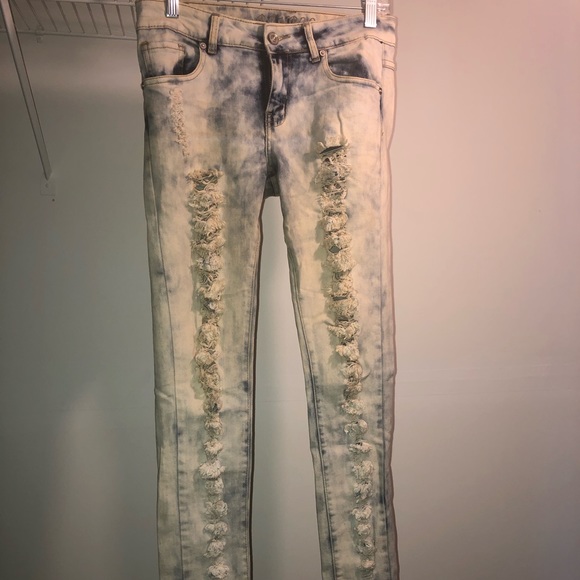Bamboo Distressed Stretch Skinny Jeans - Picture 2 of 4